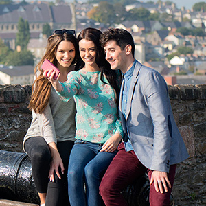 Visitors to the Walls of Derry