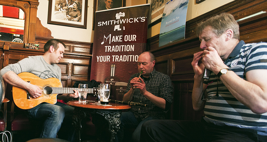 Traditional musicians in a Dublin Pub