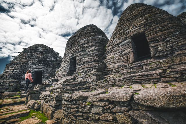 Beehive monastic buildings on Skellig Michael (Image @storytravelers) 